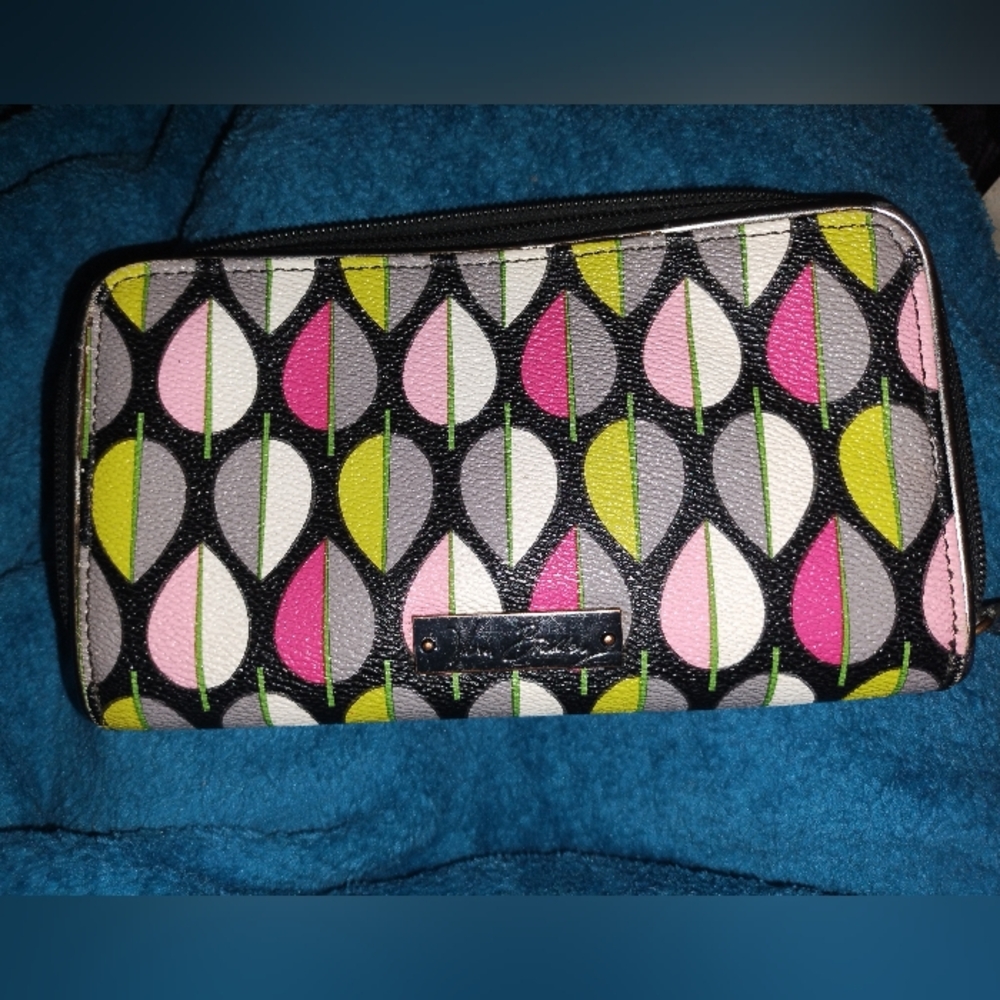 Retired Vera Bradley "Moon Drops" Faux Leather/Vinyl Pink and Green Wallet